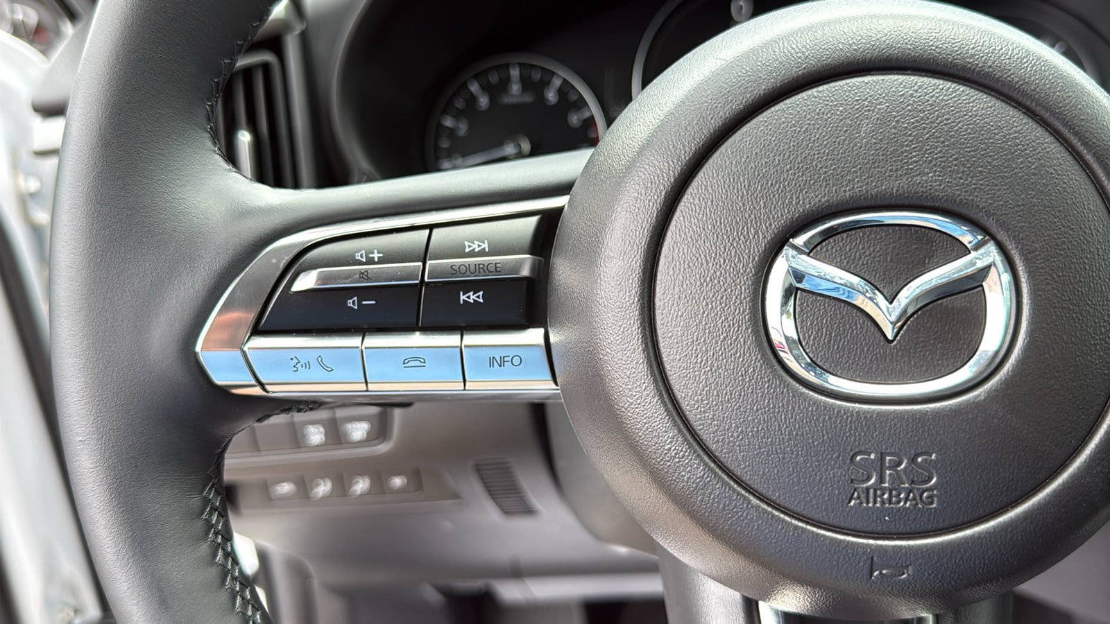 Certified 2025 MAZDA CX-50 AWD 2.5 Turbo w/ Accent Package image 12
