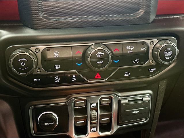 Used 2020 Jeep Gladiator Rubicon image 16