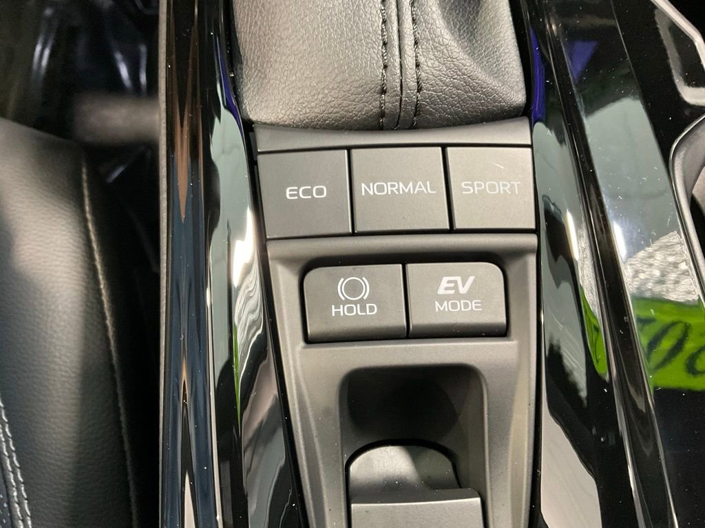 Used 2026 Toyota Camry XSE FWD image 16