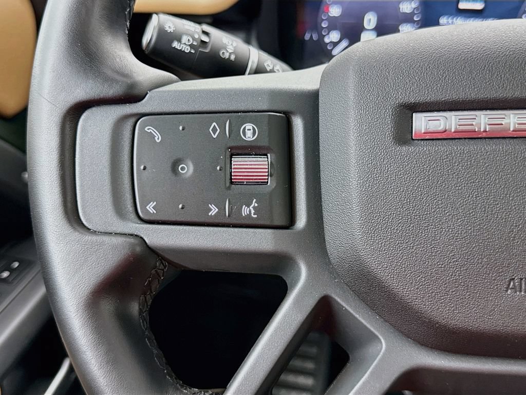 Used 2026 Land Rover Defender 110 S AWD/4WD image 11
