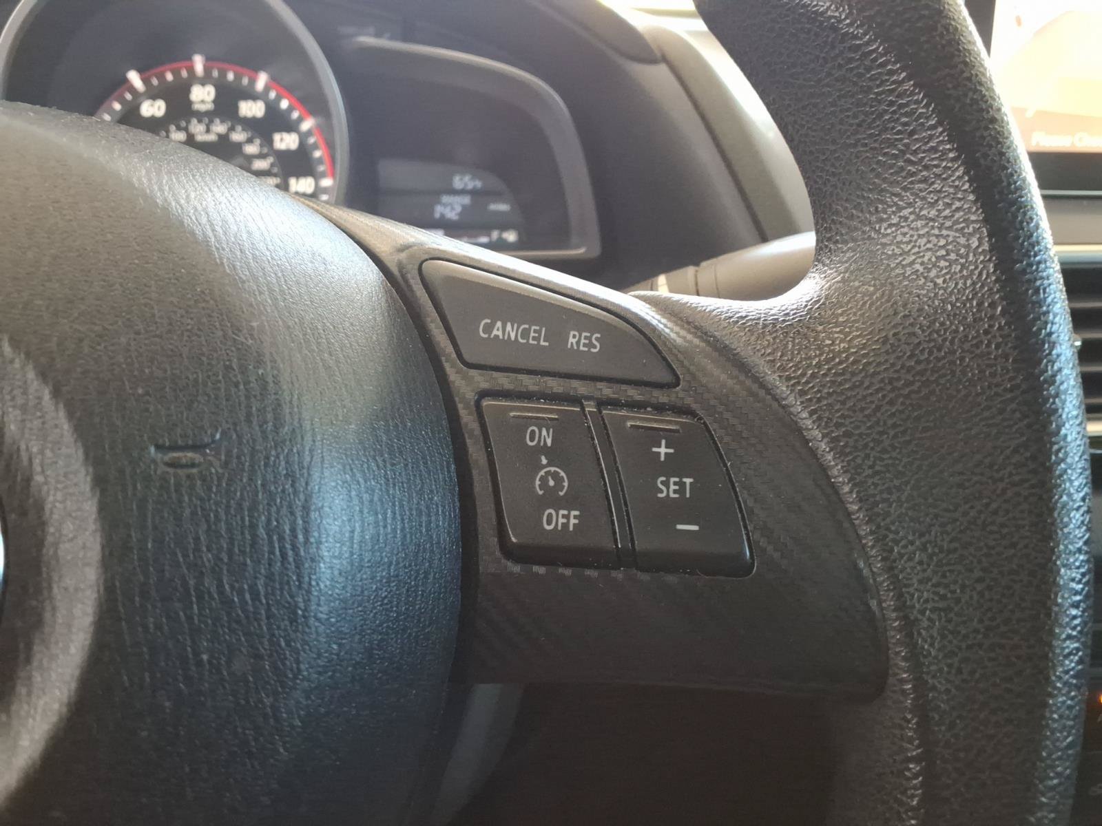 Used 2016 MAZDA MAZDA3 i Sport FWD image 26