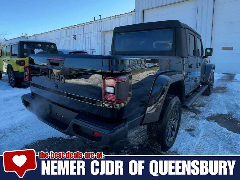 New 2026 Jeep Gladiator Sport AWD/4WD image 8