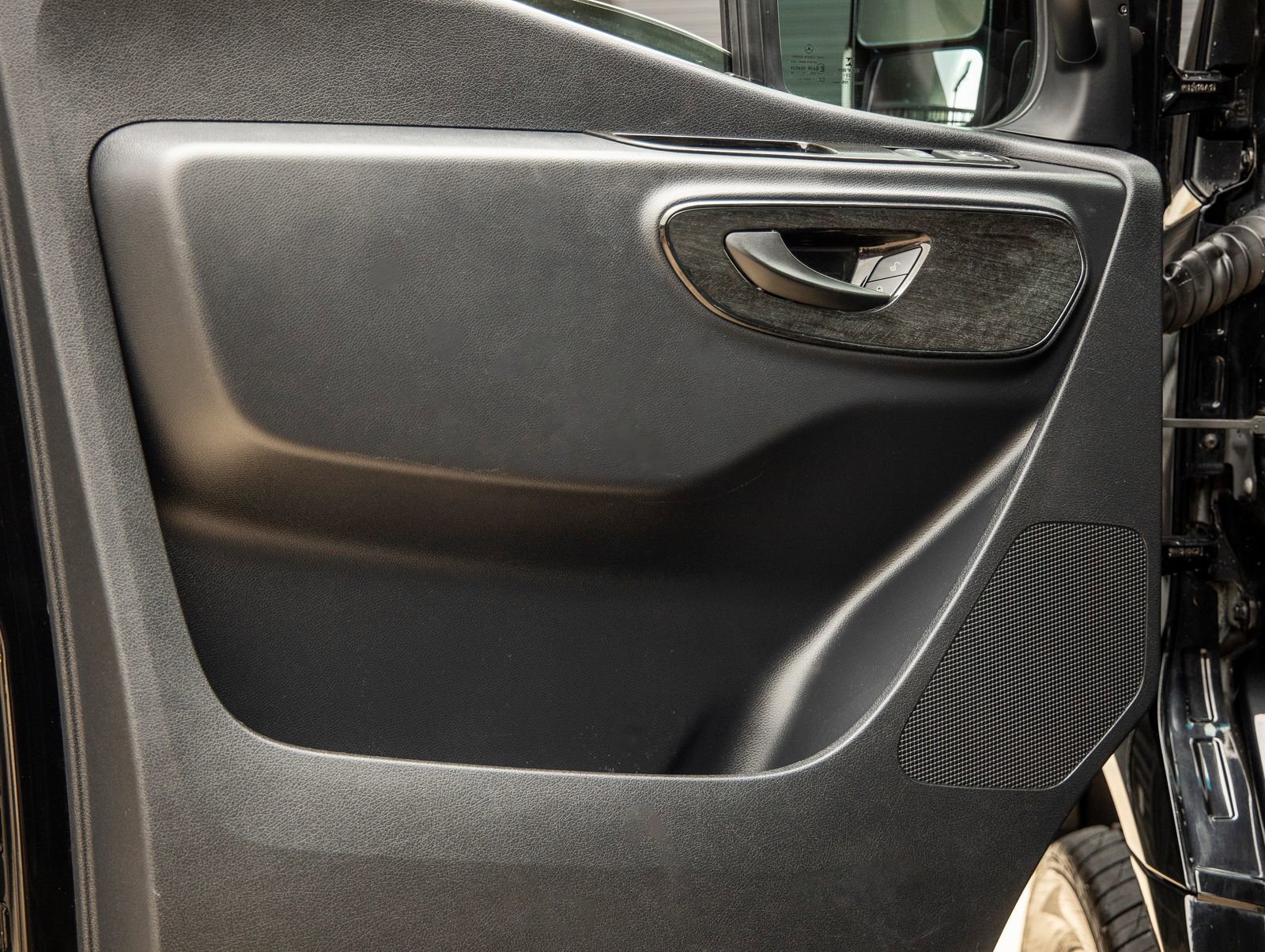 Used 2020 Mercedes-Benz Sprinter 2500 image 18