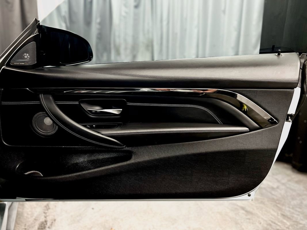 Used 2017 BMW M4 Coupe w/ Executive Package image 34