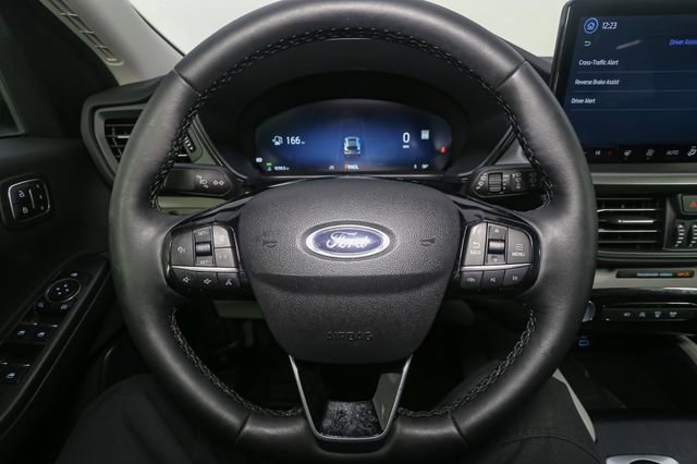Used 2023 Ford Escape Active w/ Tech Pack #2 AWD/4WD image 31