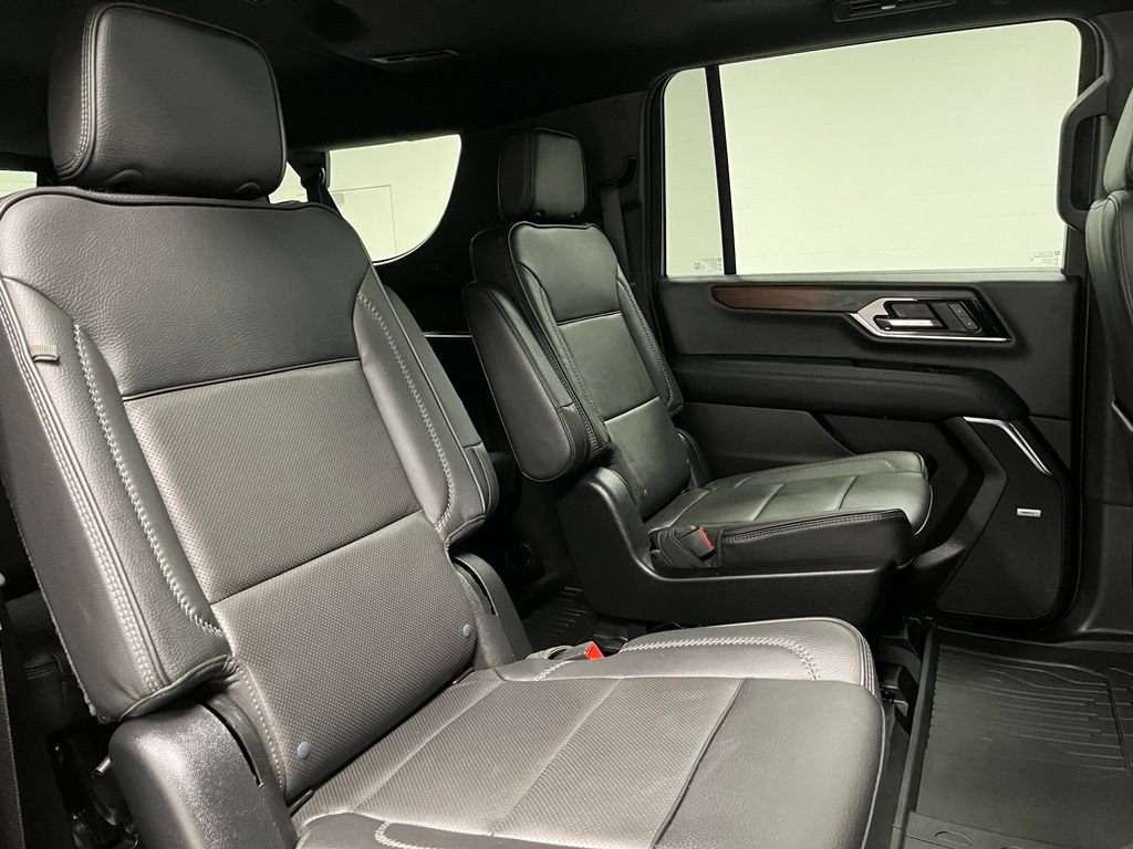 Used 2025 GMC Yukon XL Denali w/ Sun & Power Step Package AWD/4WD image 54