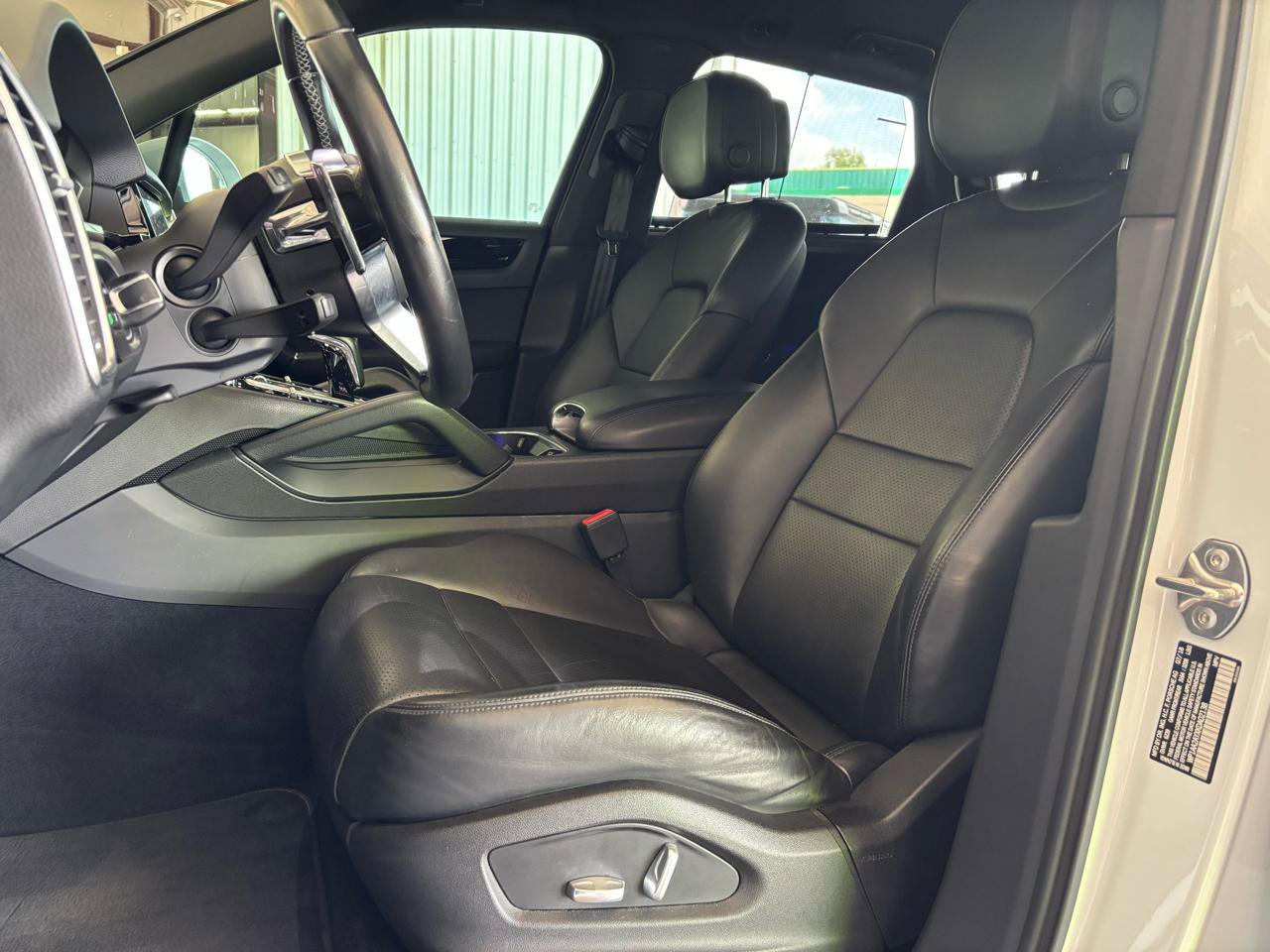 Used 2019 Porsche Cayenne AWD/4WD image 13