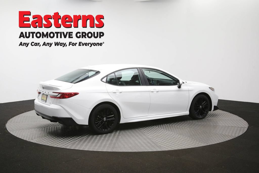 Used 2025 Toyota Camry SE FWD image 41