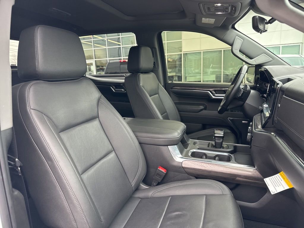 Used 2024 Chevrolet Silverado 1500 LTZ image 19