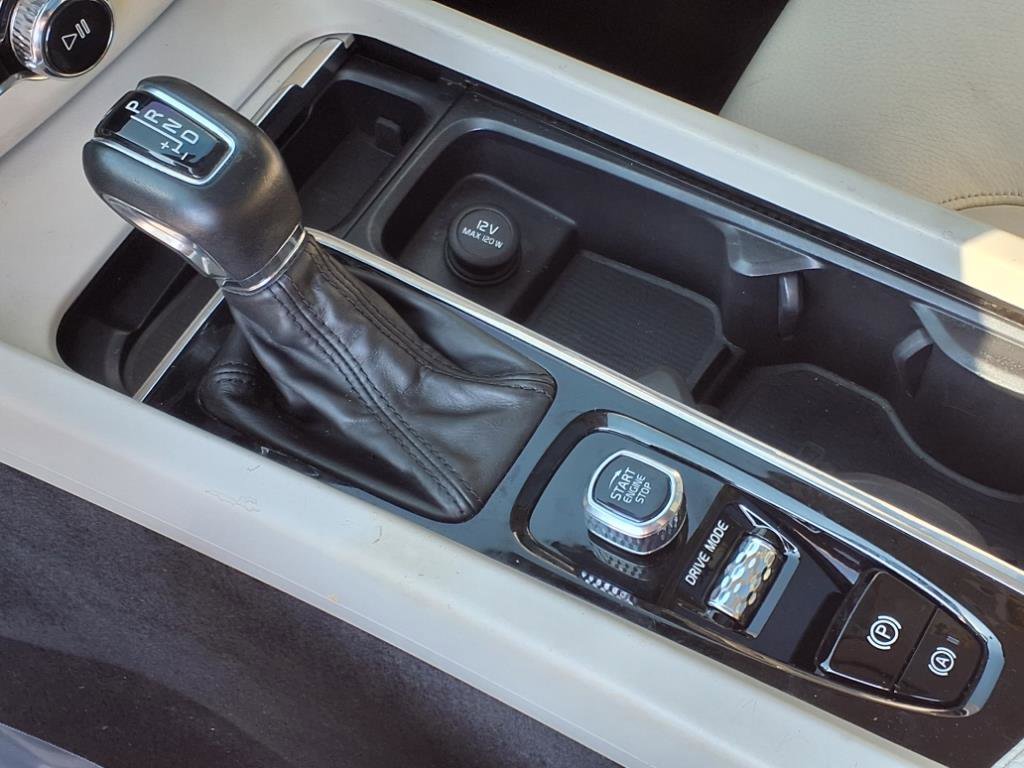 Used 2020 Volvo S60 T5 Momentum w/ Protection Package Premier image 20