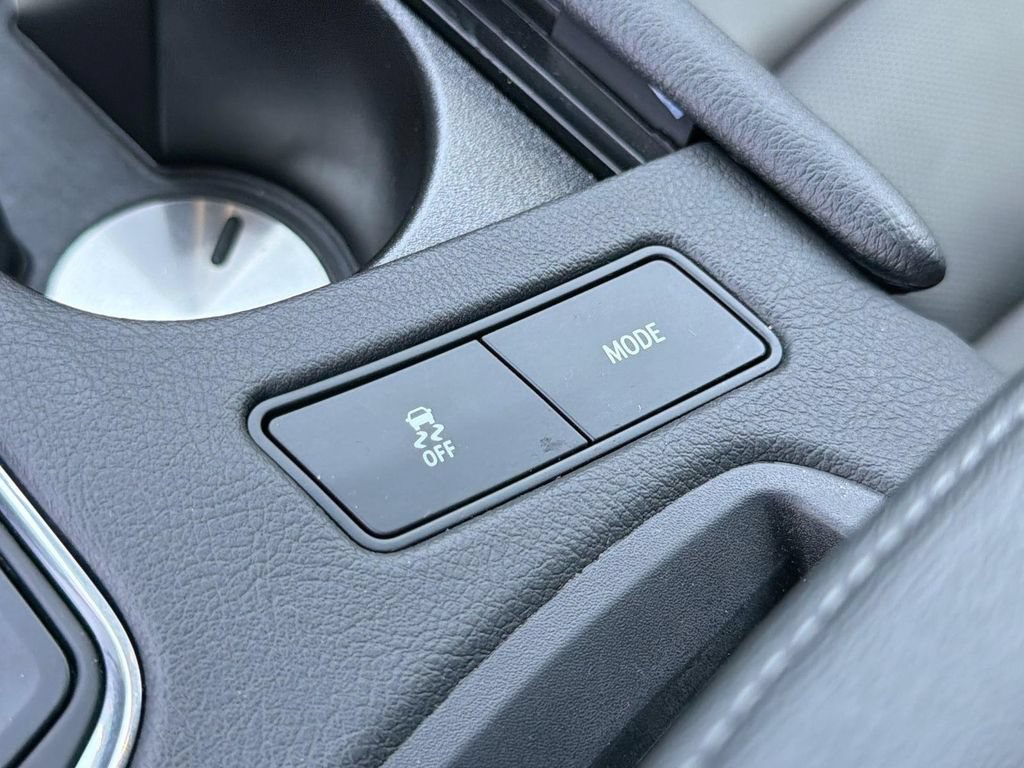 Certified 2023 Cadillac XT5 Premium Luxury FWD image 18