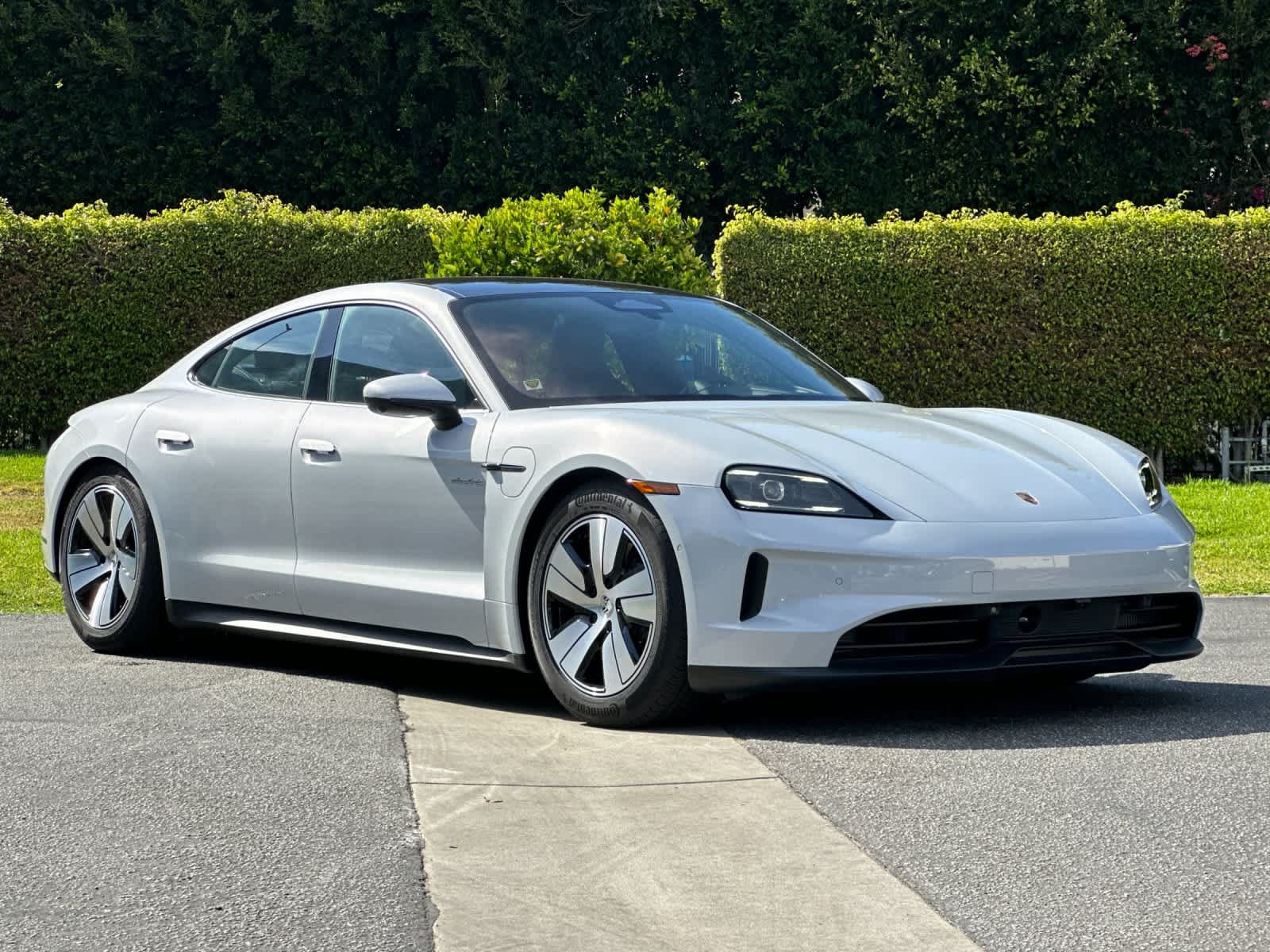New 2026 Porsche Taycan AWD/4WD image 10