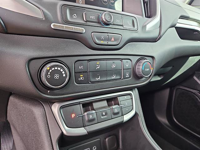 Used 2024 GMC Terrain SLE image 19