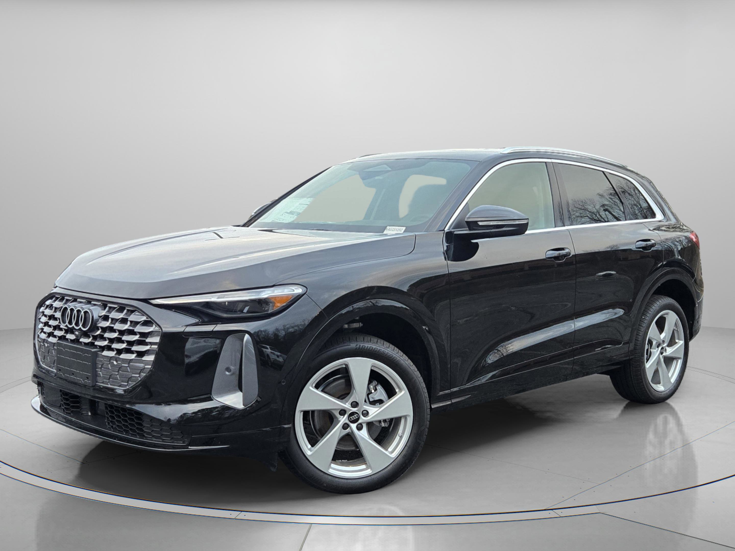 New 2025 Audi Q5 Premium Plus image 2