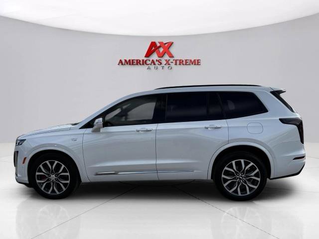 Used 2024 Cadillac XT6 Sport w/ Technology Package AWD/4WD image 2