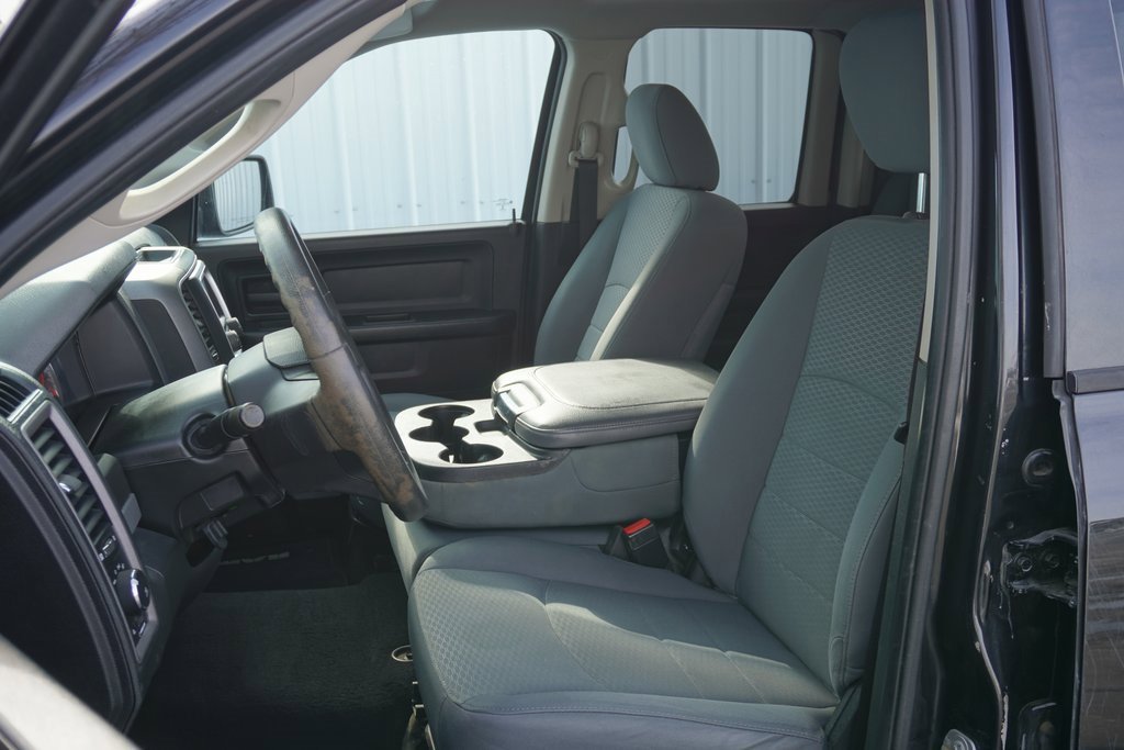 Used 2018 RAM 1500 Express w/ Black Ram 1500 Express Group image 13