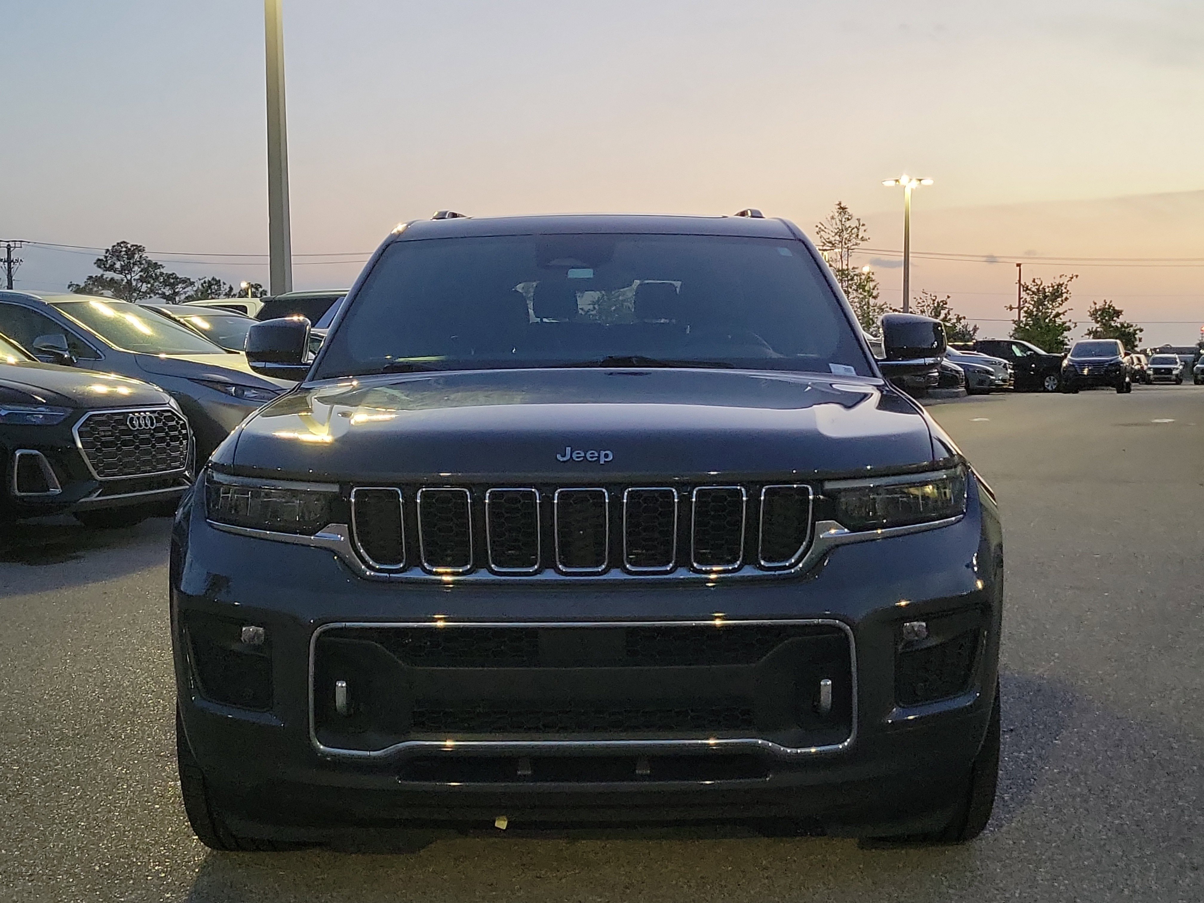 Used 2023 Jeep Grand Cherokee L Overland video 2