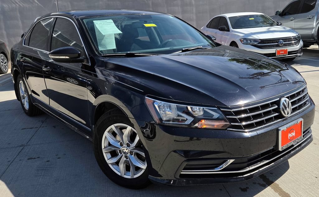 Used 2017 Volkswagen Passat 1.8T S FWD image 1