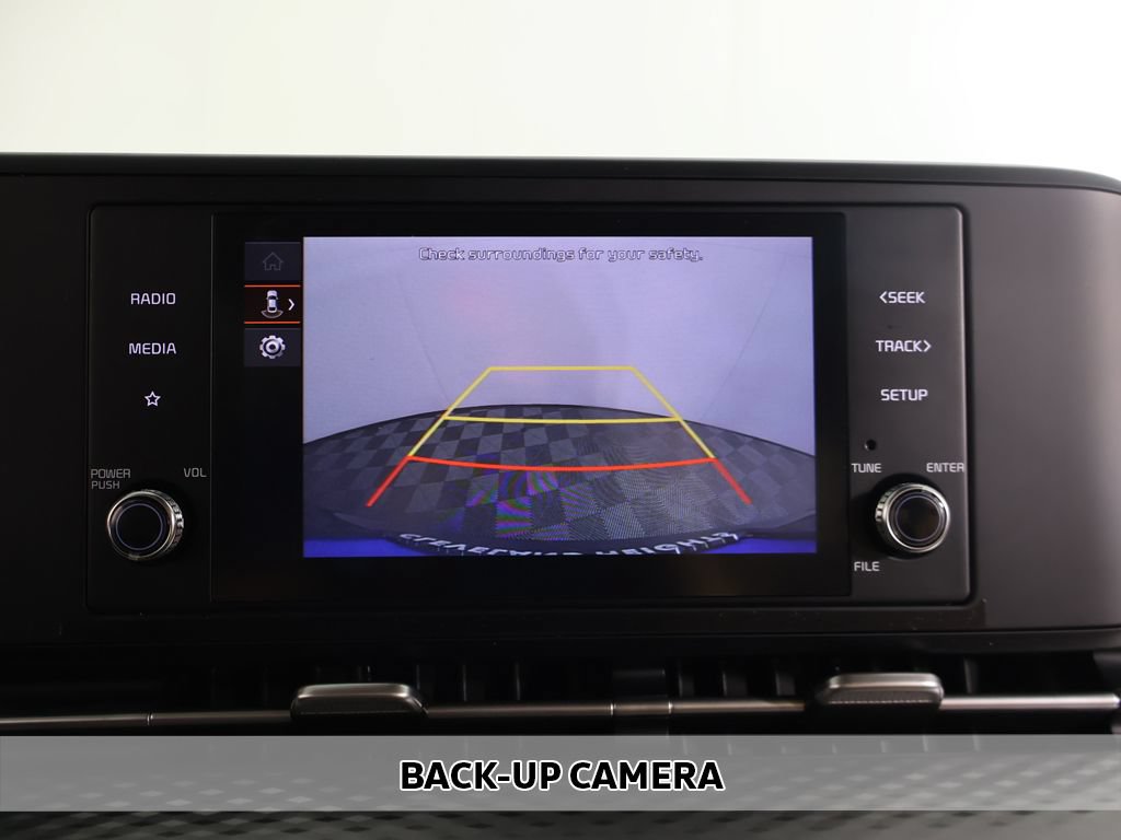 Used 2023 Kia Carnival LX FWD image 6