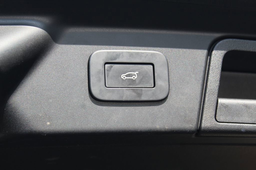 Used 2023 Land Rover Range Rover Velar R-Dynamic S AWD/4WD image 13