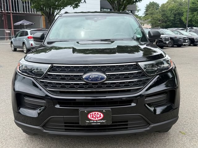 Used 2023 Ford Explorer XLT w/ Class IV Trailer Tow Package AWD/4WD image 3