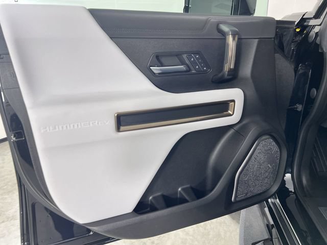 Certified 2024 GMC Hummer EV 3X w/ LPO, Illumination Package AWD/4WD image 23