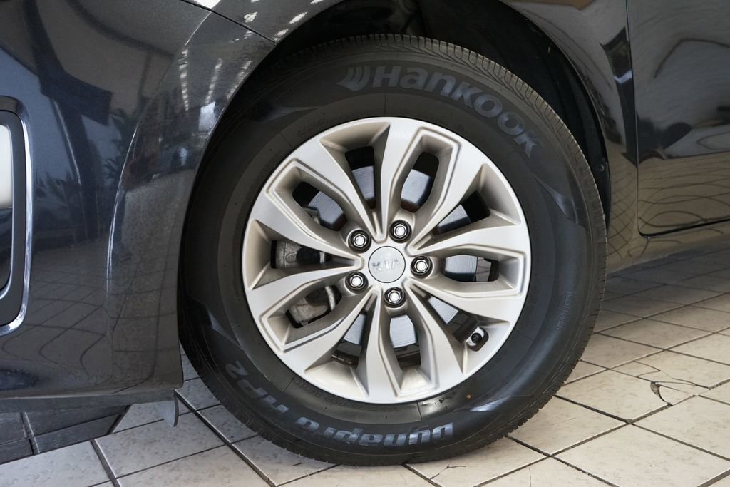 Used 2021 Kia Sedona LX image 49