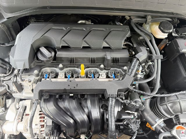 New 2026 Hyundai Venue SEL FWD image 31