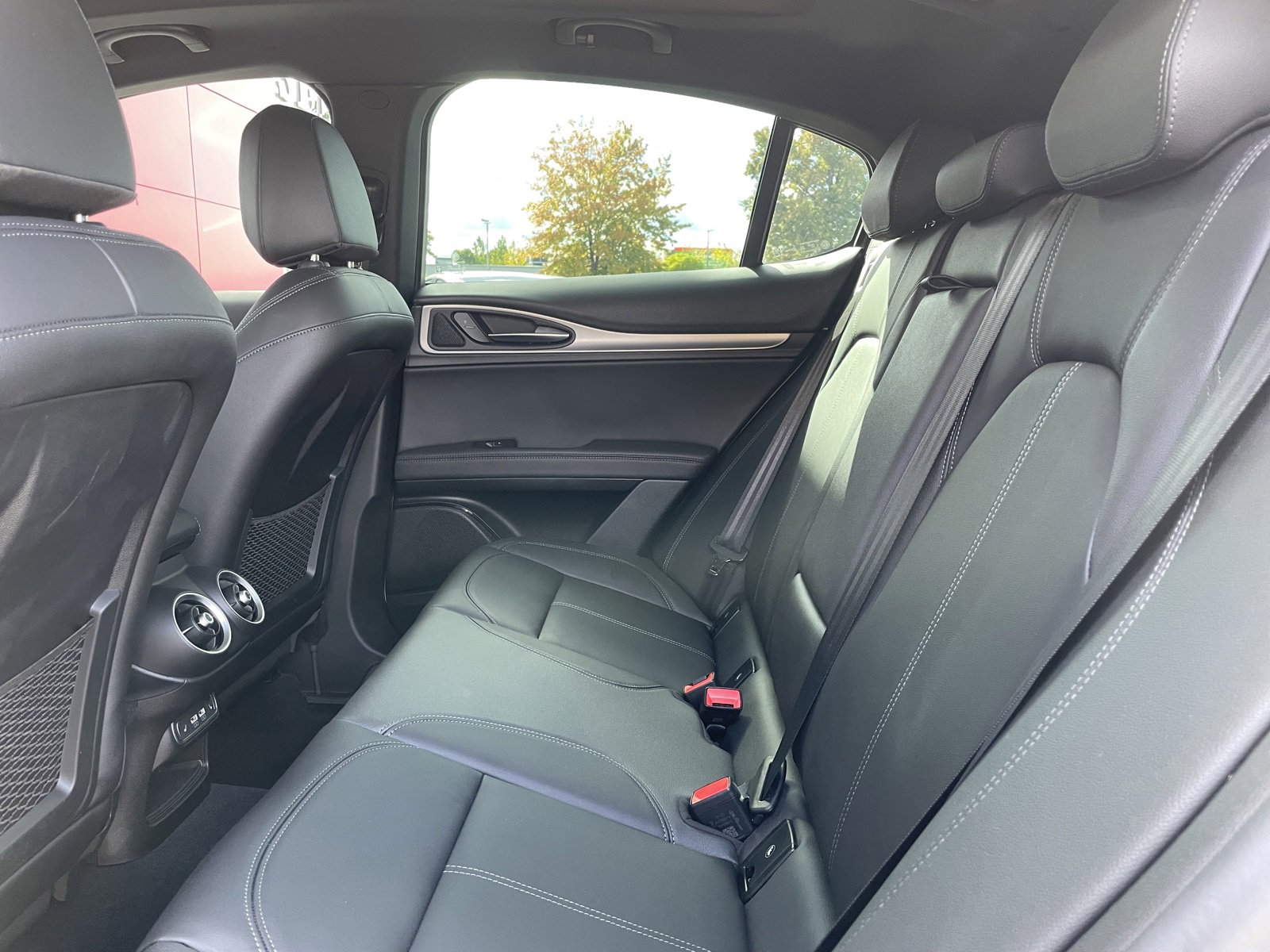 Used 2024 Alfa Romeo Stelvio Ti w/ Active Assist Plus Package image 24