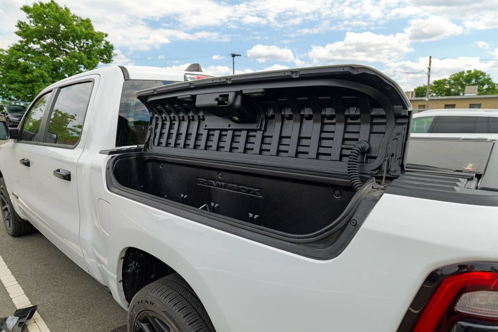 Used 2023 RAM 1500 Laramie AWD/4WD image 16