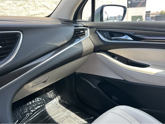 Used 2023 Buick Enclave Essence w/ Experience Buick Package FWD image 8