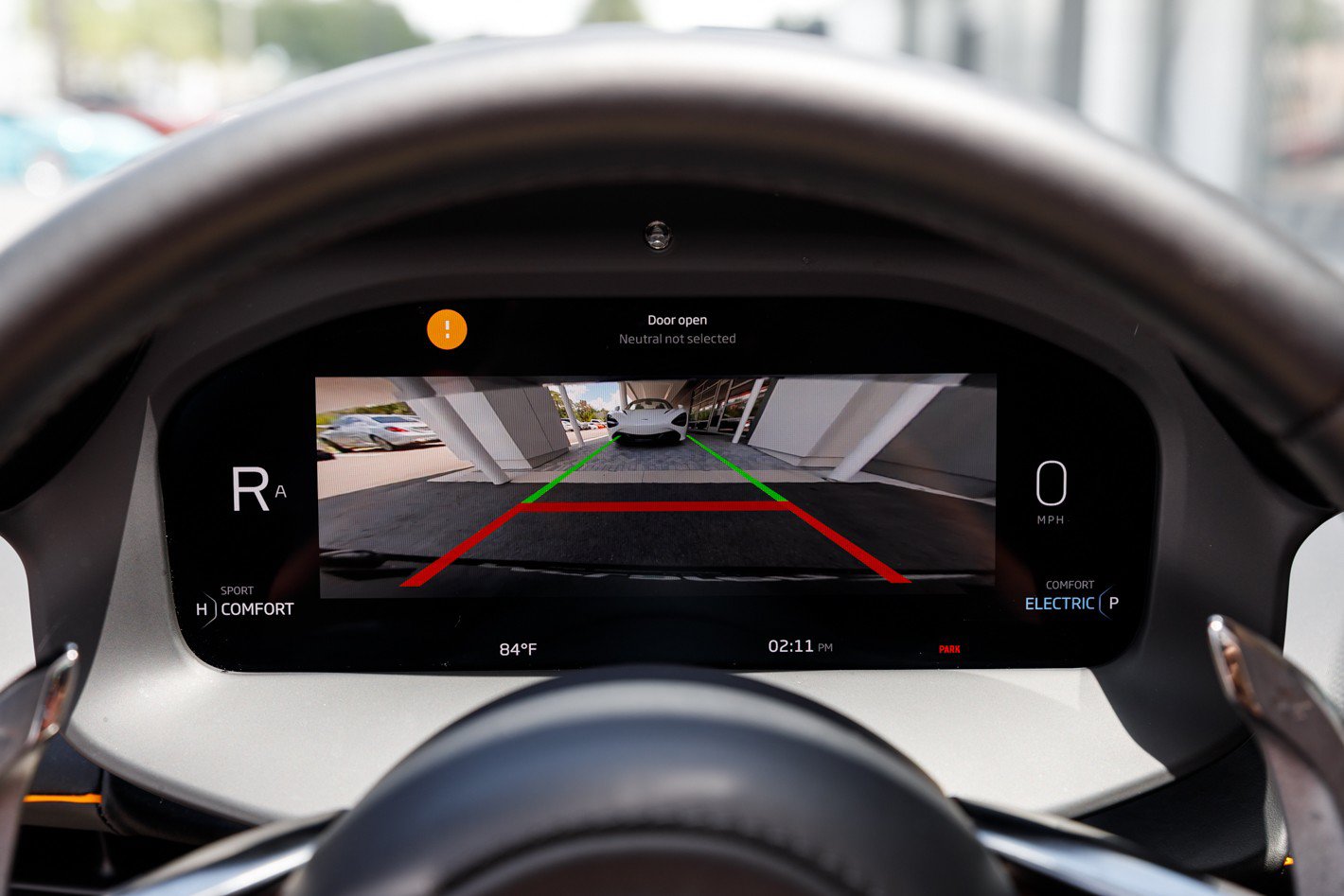 Used 2025 McLaren Artura Spider RWD image 38