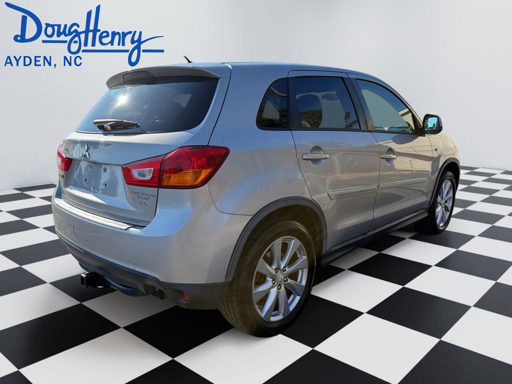 Used 2015 Mitsubishi Outlander Sport ES image 5