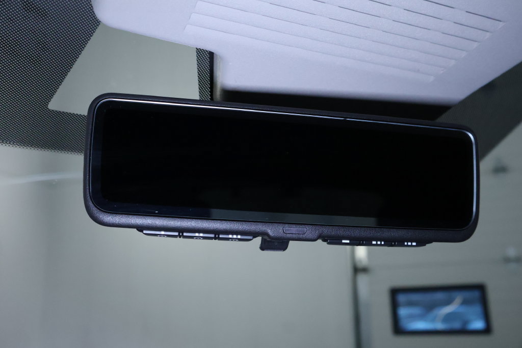 Used 2019 Nissan Armada Platinum w/ Captain's Chairs Package AWD/4WD image 33