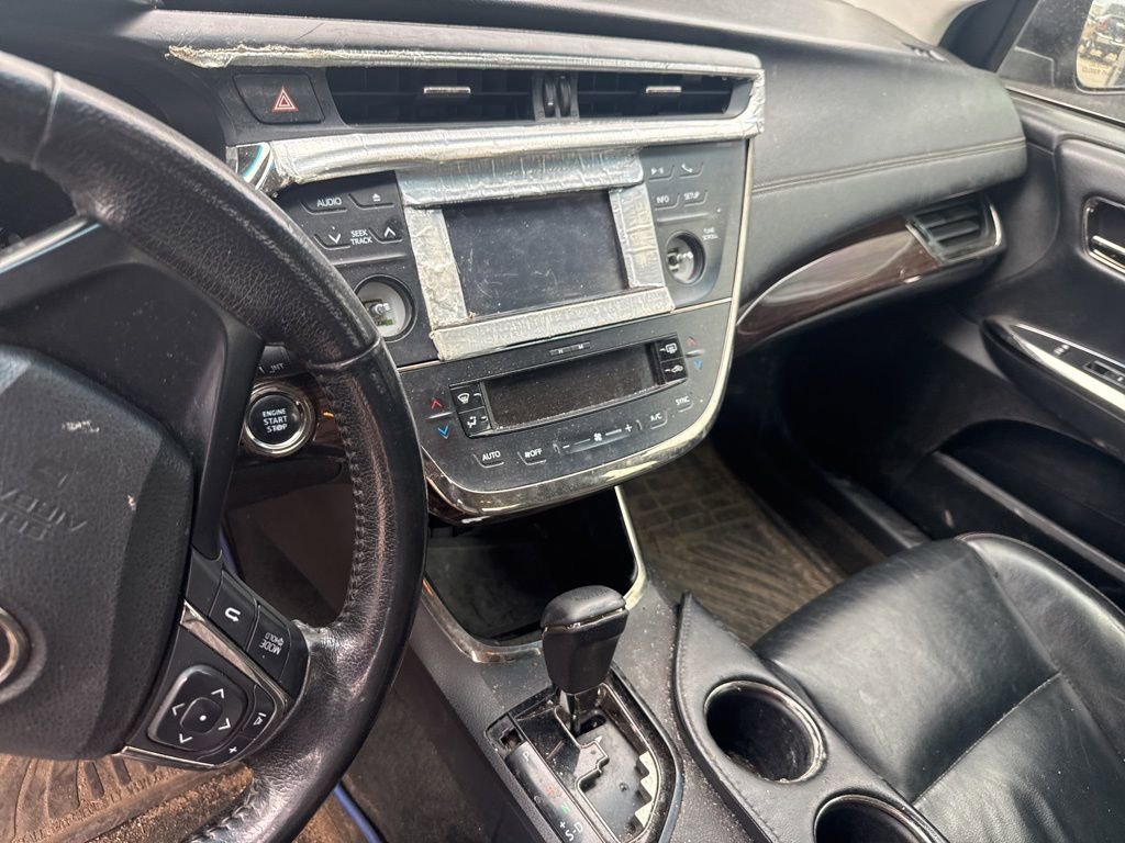 Used 2013 Toyota Avalon XLE image 12
