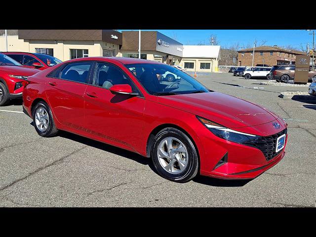 Certified 2023 Hyundai Elantra SE FWD image 2