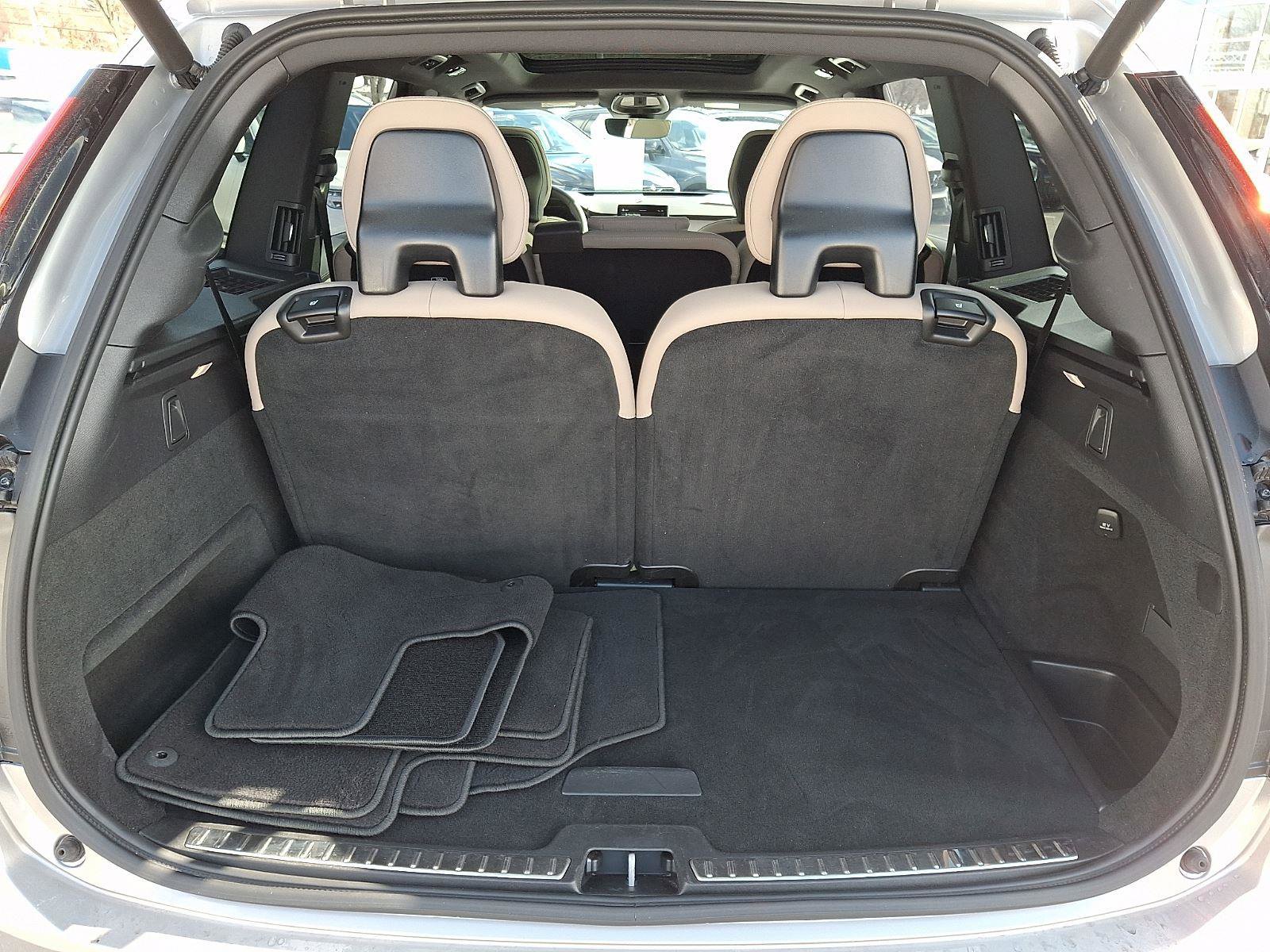 Certified 2025 Volvo XC90 B5 Plus image 30