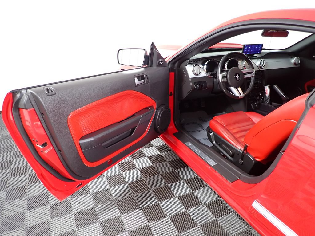 Used 2006 Ford Mustang GT Premium RWD image 17