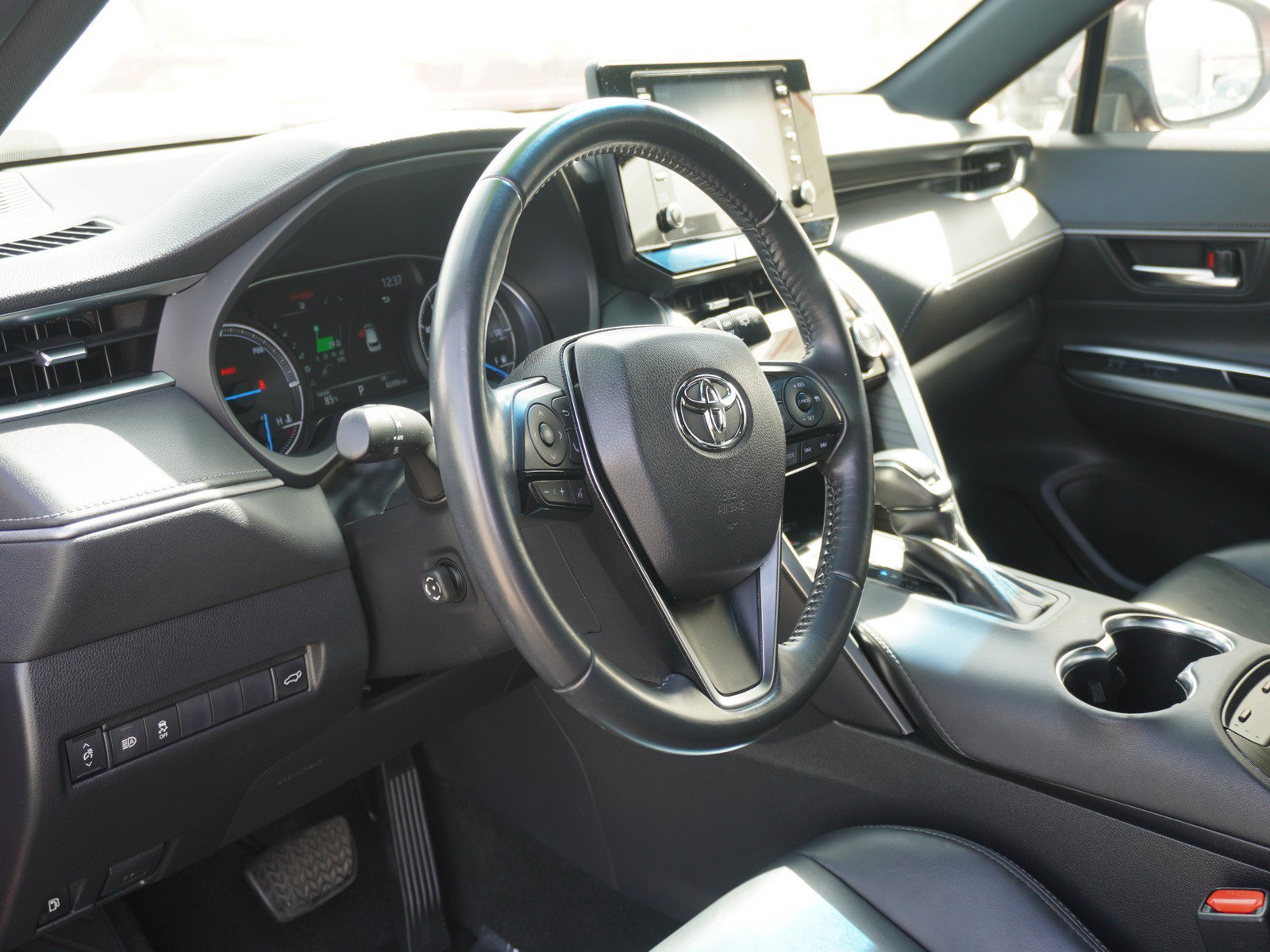 Used 2021 Toyota Venza XLE AWD/4WD image 19