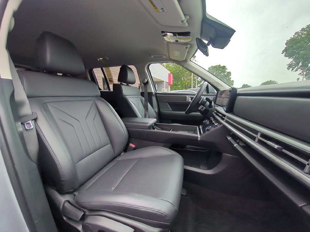 Used 2026 Hyundai Santa Fe SEL FWD image 30