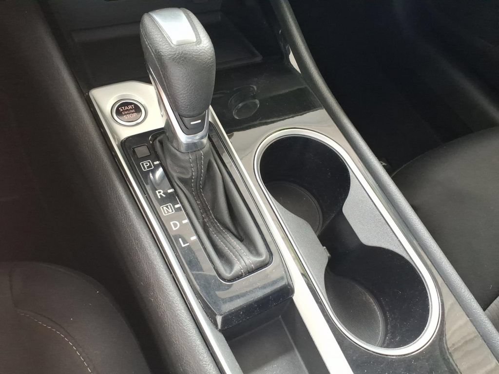 Used 2024 Nissan Altima 2.5 SV FWD image 25