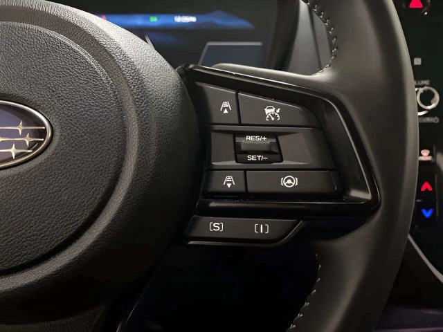 Used 2025 Subaru Forester Premium AWD/4WD image 39