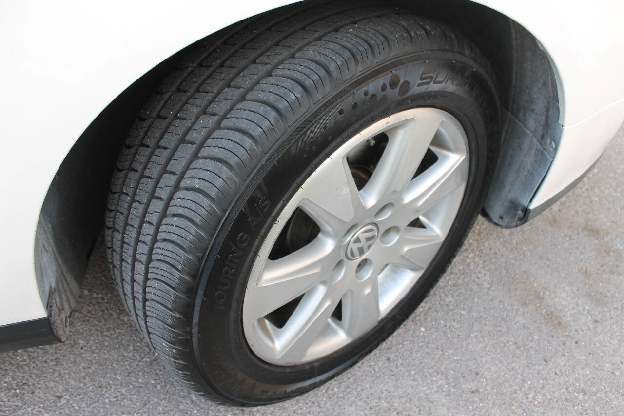 Used 2006 Volkswagen Passat 2.0T image 13