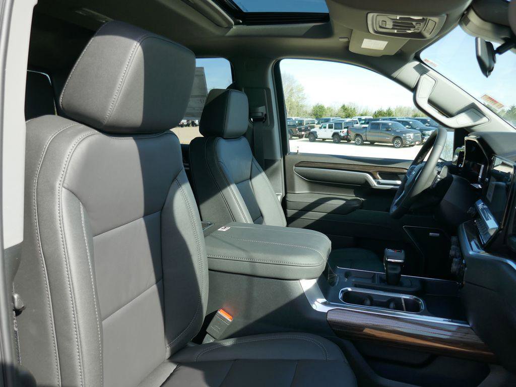 New 2026 Chevrolet Silverado 1500 RST w/ RST All Star Premium Package AWD/4WD image 11