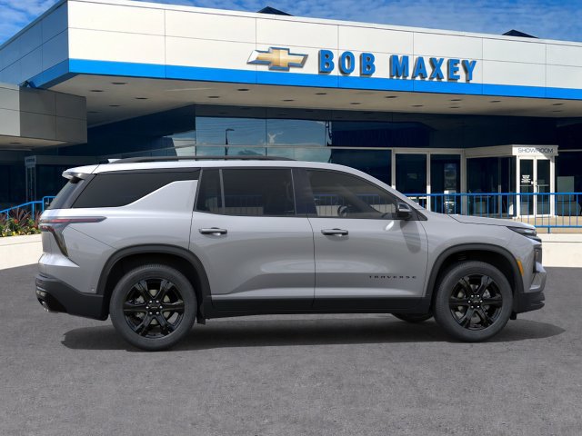New 2027 Chevrolet Traverse LT w/ Midnight/Sport Edition FWD image 5