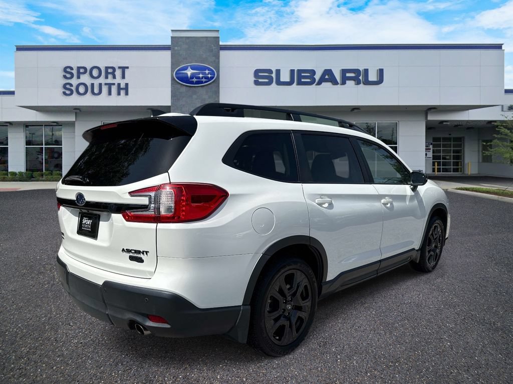 Used 2023 Subaru Ascent Onyx Edition AWD/4WD image 3