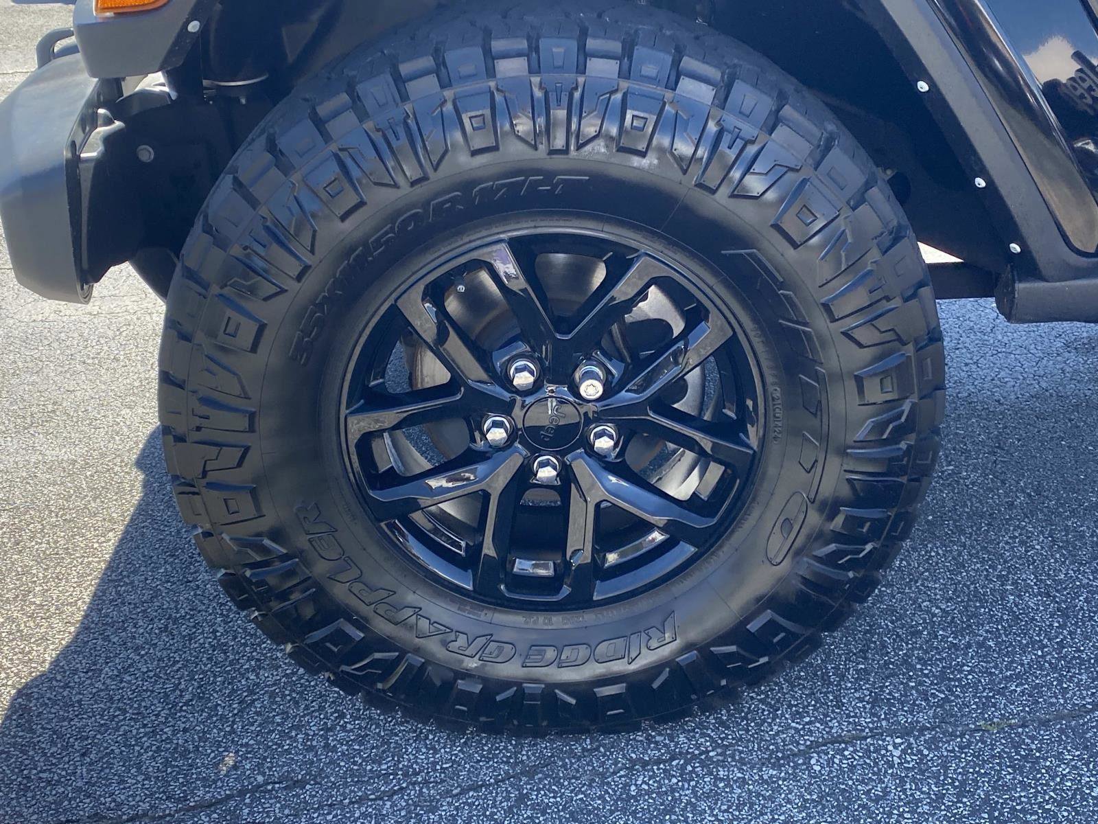 Certified 2022 Jeep Gladiator Sport image 11