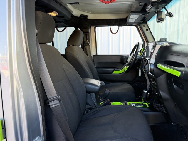 Used 2018 Jeep Wrangler Unlimited Sport S AWD/4WD image 27