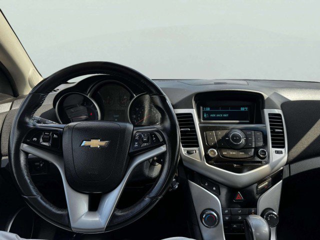 Used 2011 Chevrolet Cruze LT FWD image 28