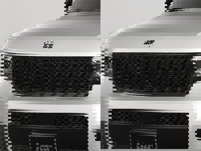 New 2024 Jeep Grand Cherokee L Altitude image 42